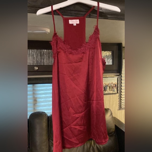 Pink Lily Red Silk Tank - Picture 1 of 1